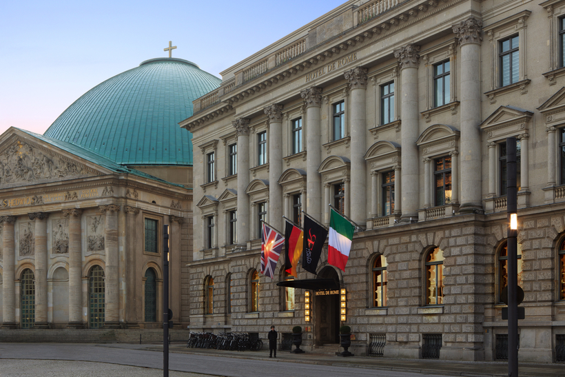ddoc 389201 bea75592187e1ac37ec9eb0d6daae0c6 rfh hotel de rome facade jpg