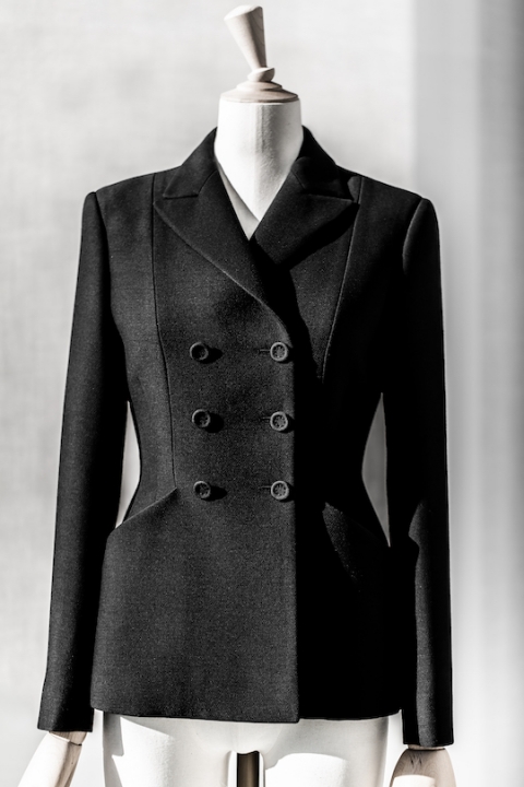 Dior永恒不朽的时尚标记：THE BAR JACKET | 首页精选| Luxe Magazine