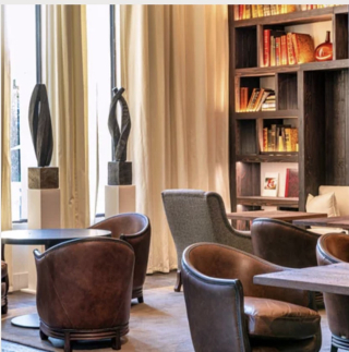 Le Bar Lounge le Pétrarque pour savourer un cocktail