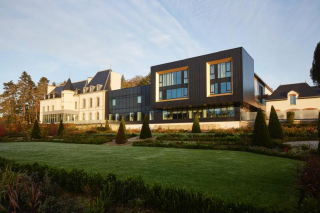 Façade et jardins du Domaine du Liziec à Vannes, hôtel MGallery
