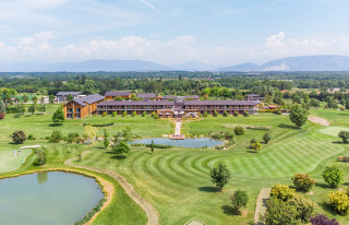 Vue aérienne de l'hôtel golf 5 étoiles Jiva Hill Resort