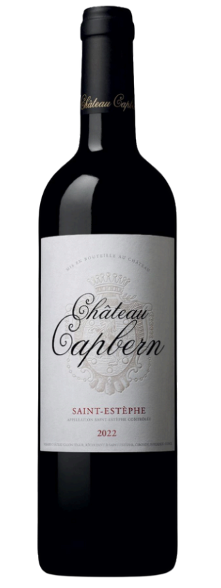 Bouteille de Château Capbern 2022, vin rouge de Saint-Estèphe, présentée sur fond blanc.